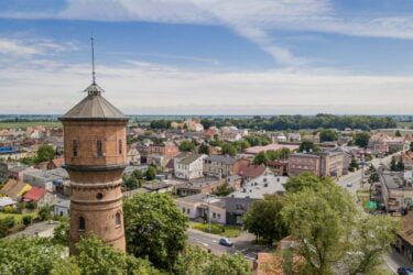 wieża ciśnień widok na miasto